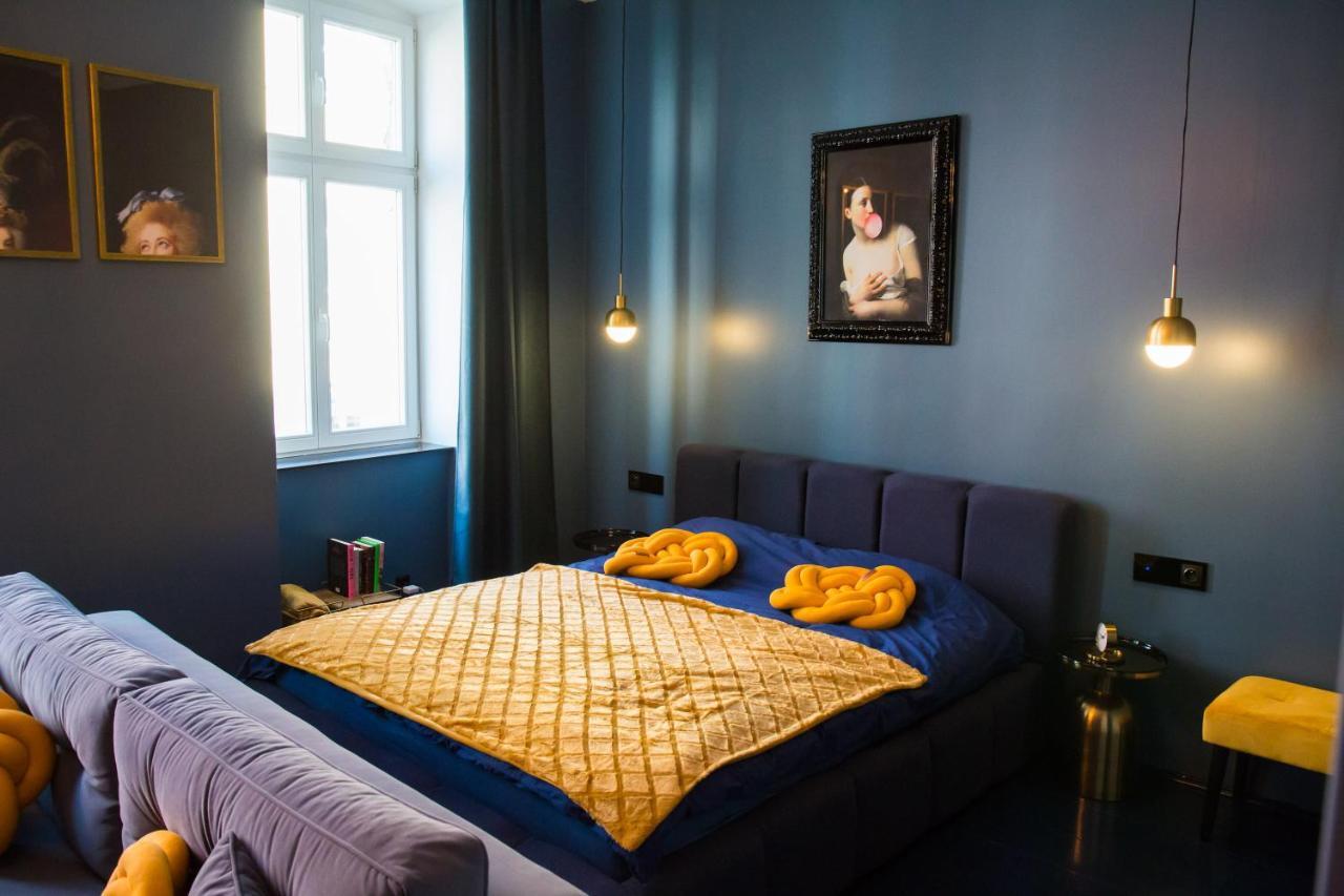 Mona Lisa By Rentoom Apartment *